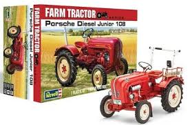 REVELL  1/24 Porsche Diesel Junior 108 Farm Tractor