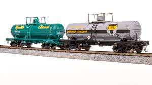 BROADWAY LIMITED N 6,000 Gallon Tank Cars, 1960s Variety Pack A (2)