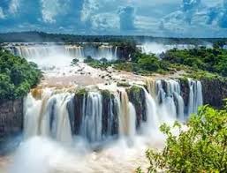 RAVENSBURGER 2000-PIECE PUZZLE  Iguazu Waterfalls, Brazil