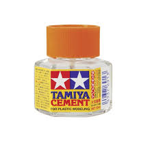 TAMIYA Plastic Cement (20ml Bottle)